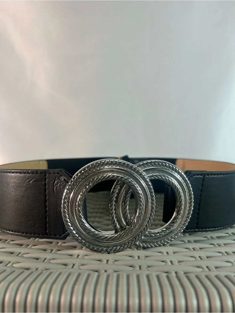 Express wide black